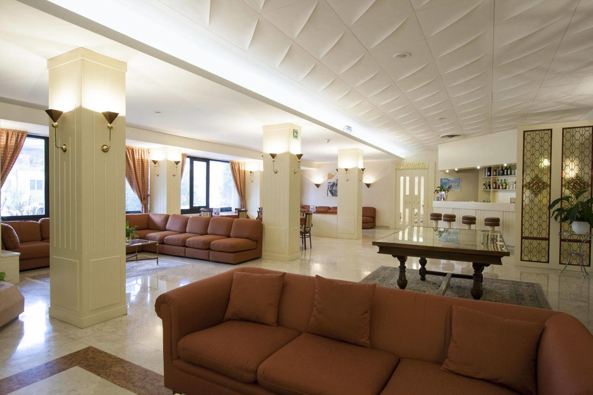 Executive Spa Hotel ฟิโอราโน โมเดเนเซ ภายนอก รูปภาพ